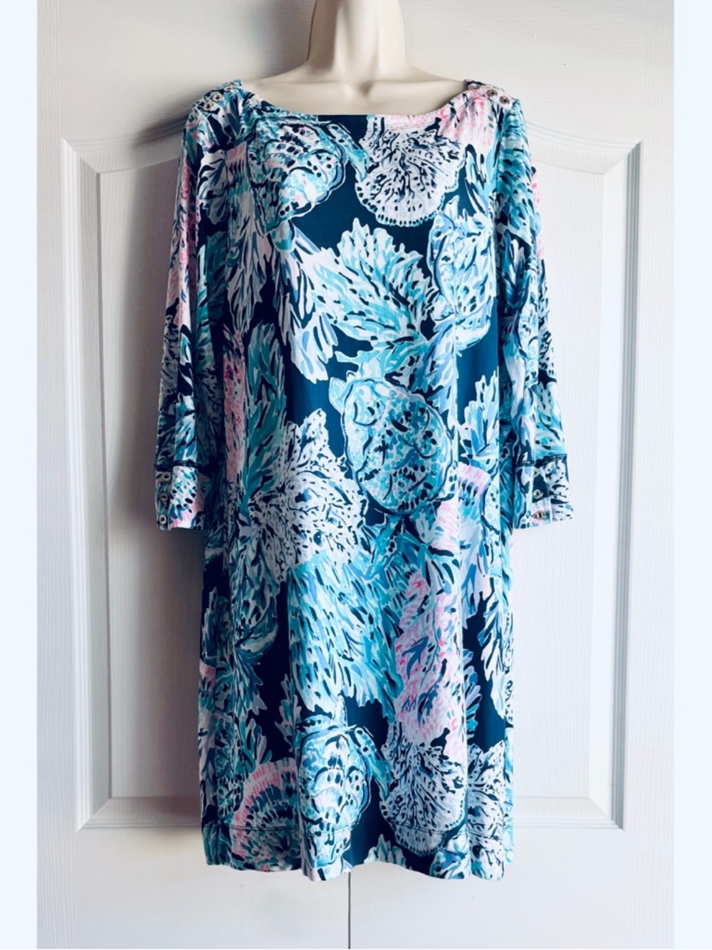 Lilly Pulitzer Sophie Dress High Tide Navy Party in Paradise UPF 50+ - Picture 3 of 10
